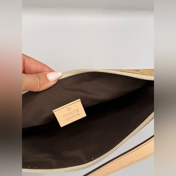 Gucci Pochette boat Shoulder Bag - Picture 10 of 16